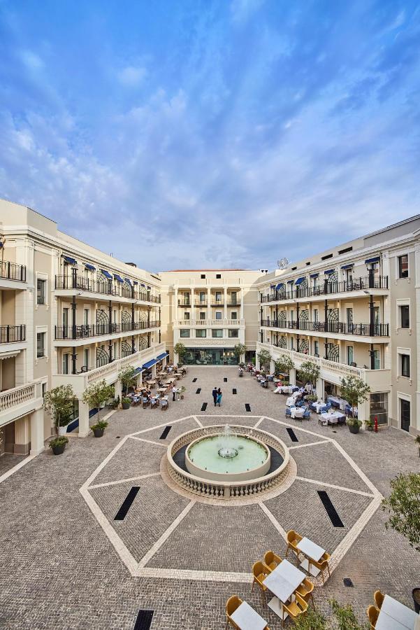 Palazzo Doglio Hotell Cagliari Eksteriør bilde The courtyard of the hotel