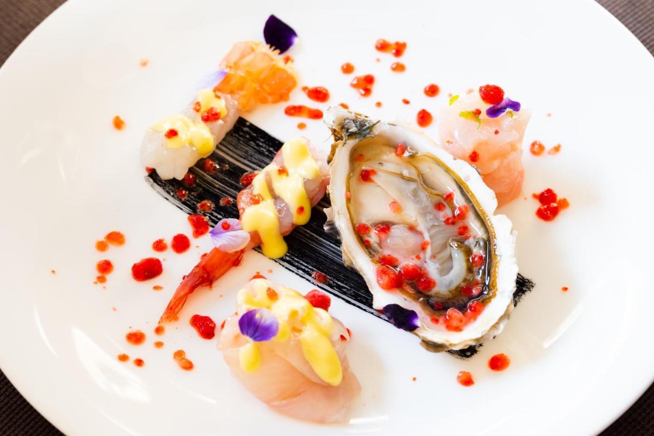 Palazzo Doglio Hotell Cagliari Eksteriør bilde Oyster with caviar