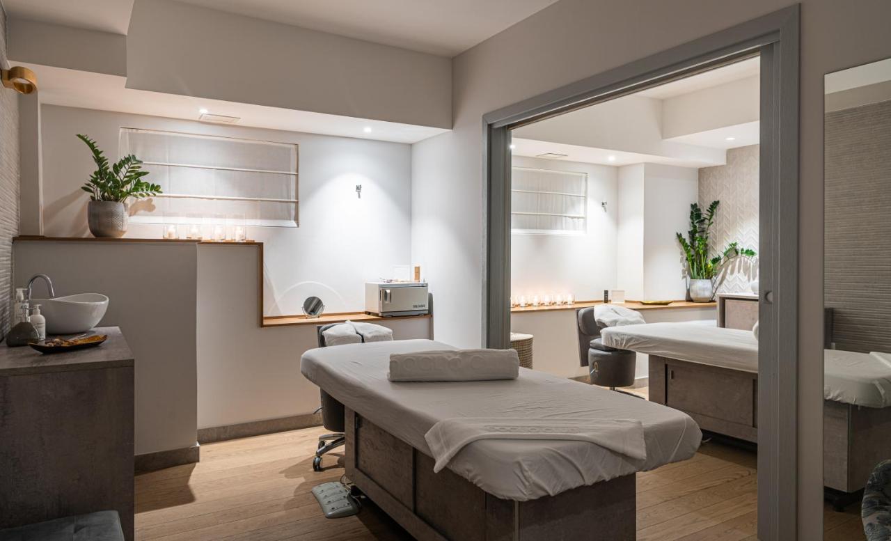 Palazzo Doglio Hotell Cagliari Eksteriør bilde Treatment room at The Harley Street Clinic