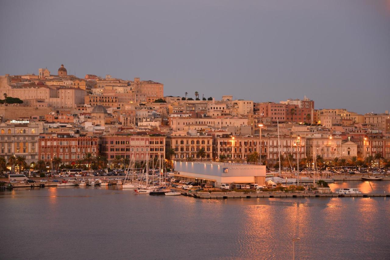 Palazzo Doglio Hotell Cagliari Eksteriør bilde Victoria skyline